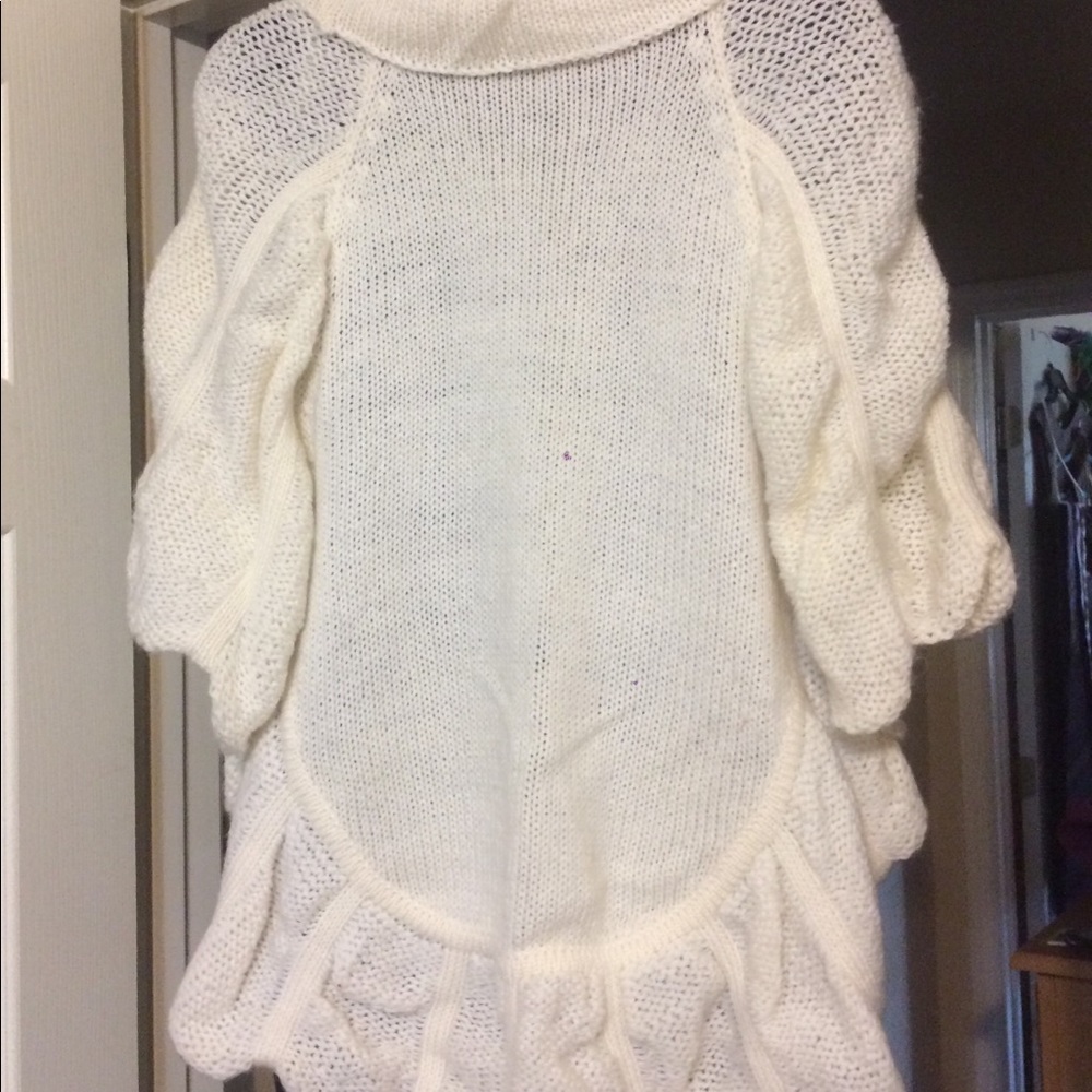 Stylicious Sweater ❣️ - Picture 2 of 5
